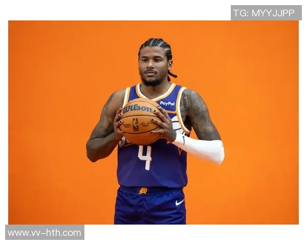 布克盛赞杰伦格林具备超级威胁期待其强势回归助力球队